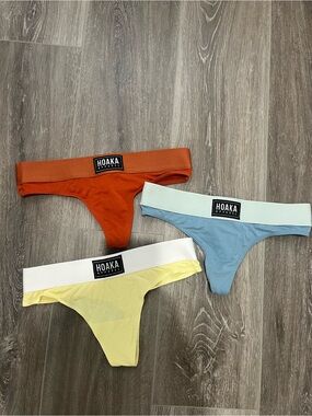 FREE WITH PURCHASE Hoaka bottoms